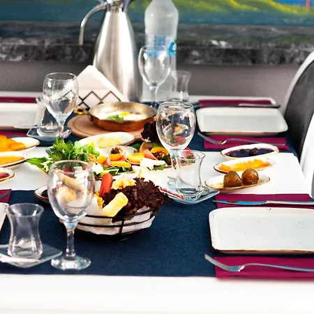 Livaneli Boutique 4*